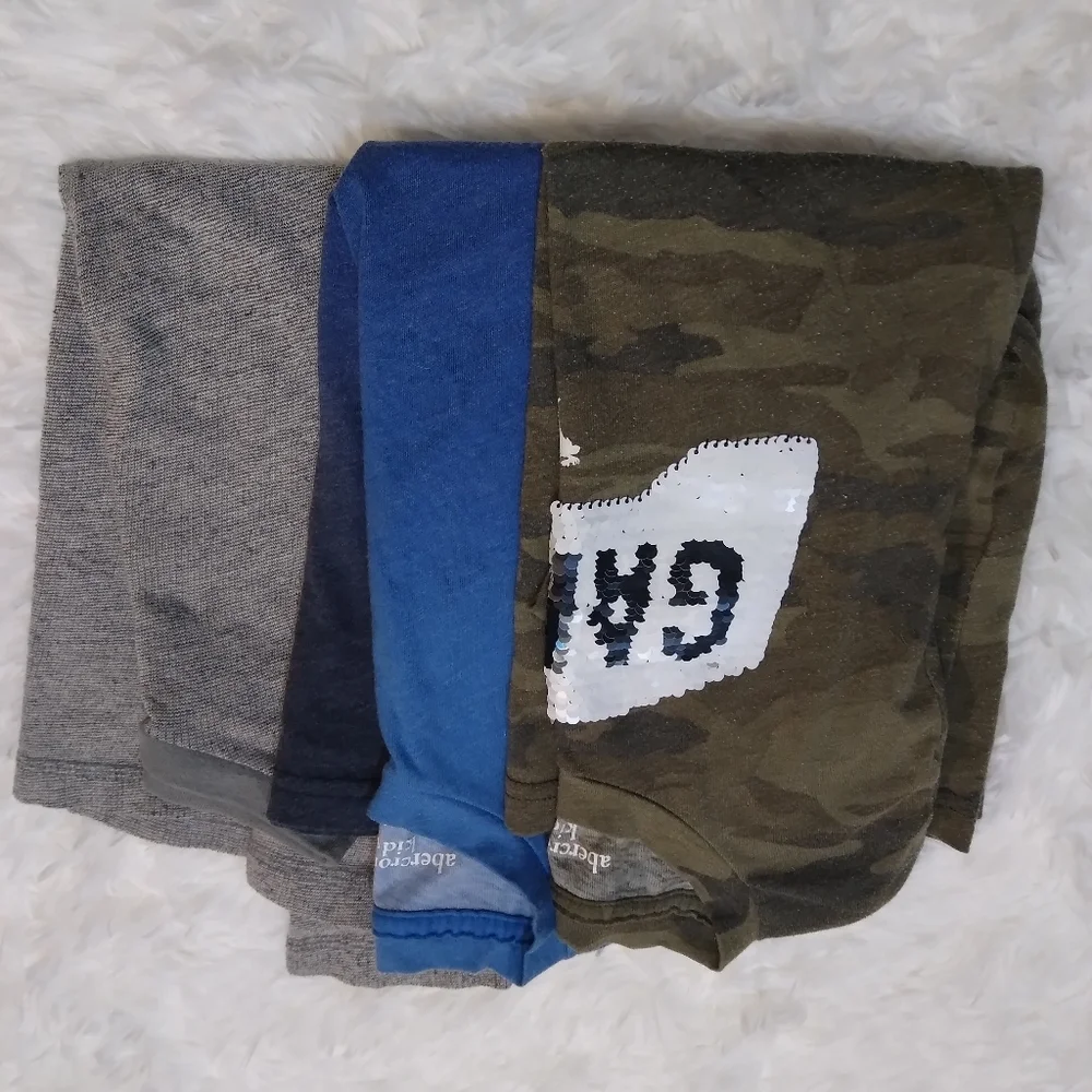Abercrombie kids Unisex size 9/10 custom bundle of 3 shirts short & long sleeve